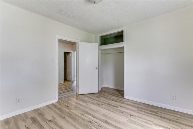 1821 S Grove, Wichita, KS 67211