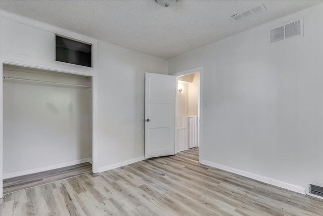 1821 S Grove, Wichita, KS 67211