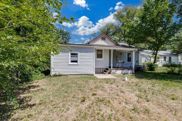 1821 S Grove, Wichita, KS 67211