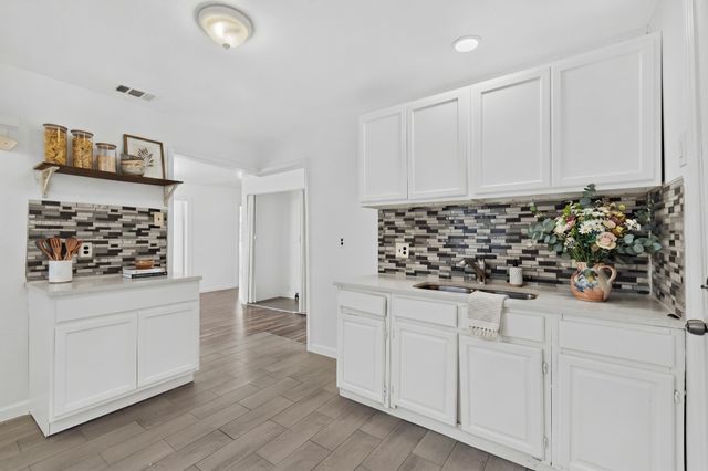 336 Bonnie View Road, Dallas, TX 75203