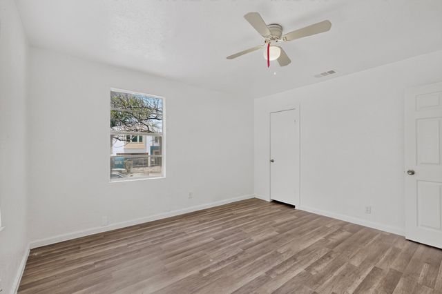 336 Bonnie View Road, Dallas, TX 75203