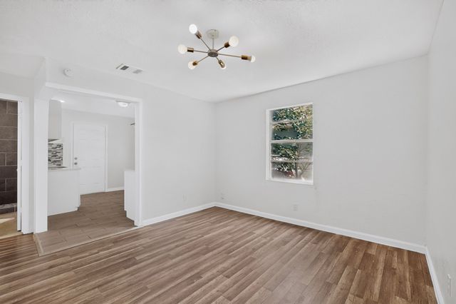 336 Bonnie View Road, Dallas, TX 75203