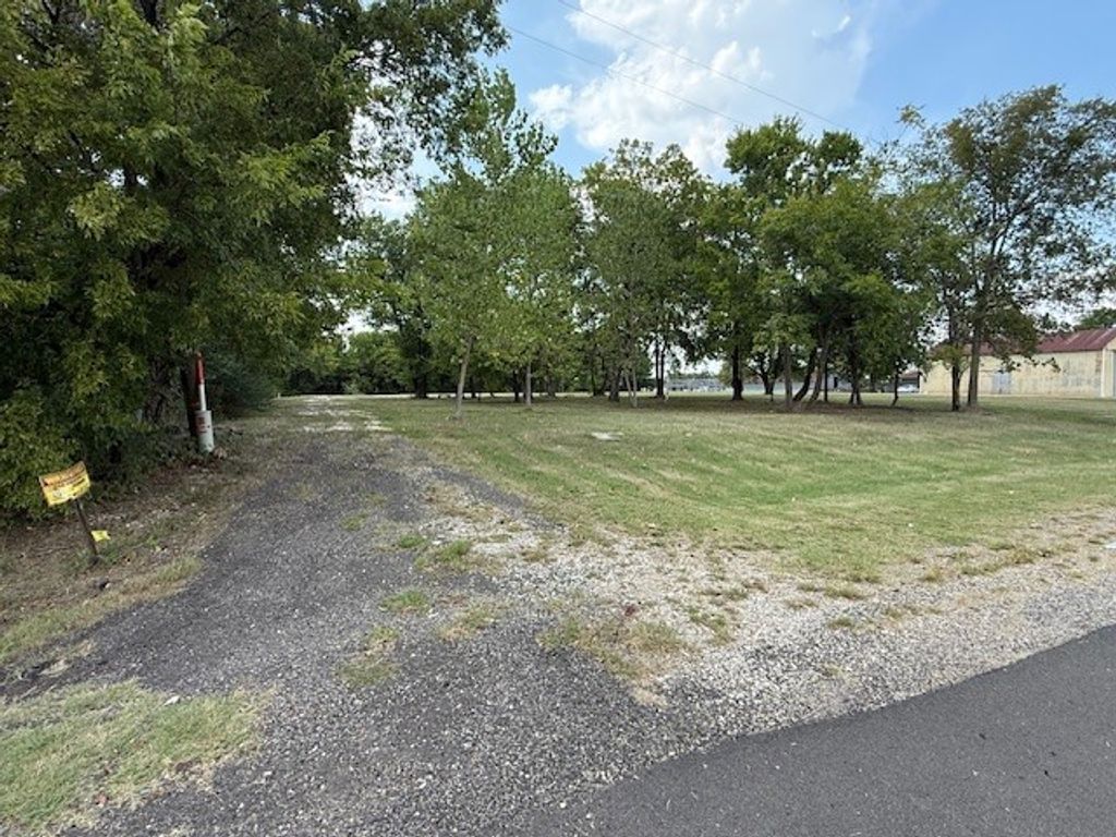 751 1st Street, Cooper, TX 75432