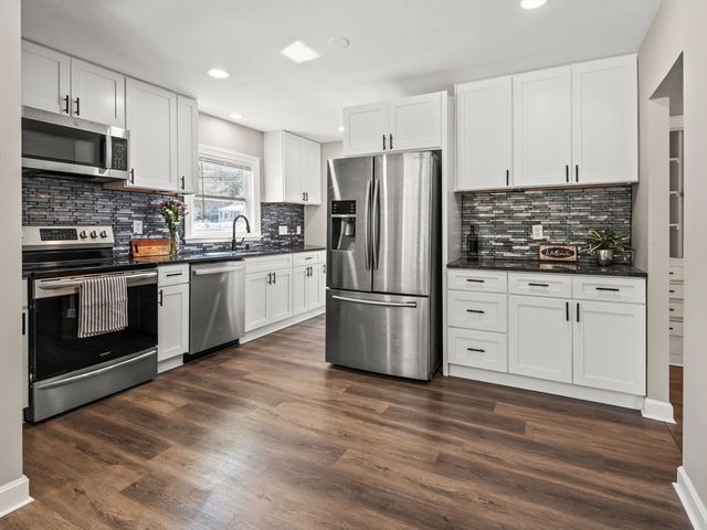 256 S Main St, Hopedale, MA 01747