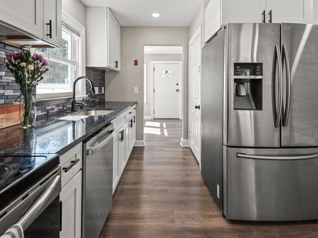 256 S Main St, Hopedale, MA 01747