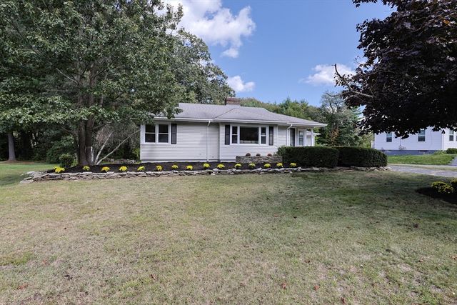 256 S Main St, Hopedale, MA 01747