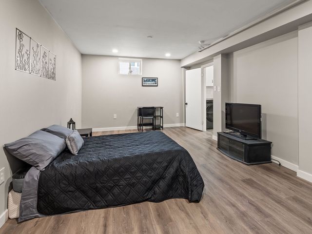 256 S Main St, Hopedale, MA 01747