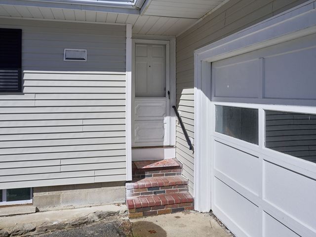 256 S Main St, Hopedale, MA 01747