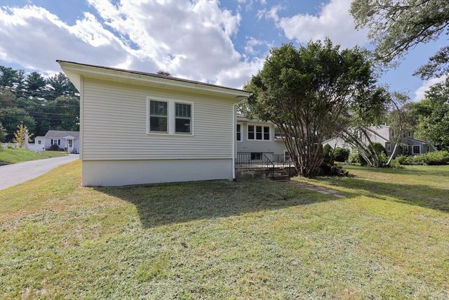 256 S Main St, Hopedale, MA 01747