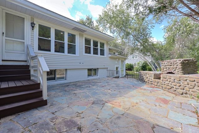 256 S Main St, Hopedale, MA 01747