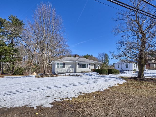 256 S Main St, Hopedale, MA 01747