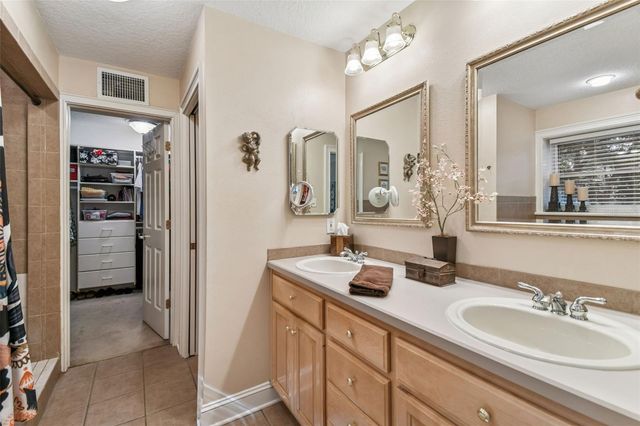 12715 LINDA DRIVE, Tampa, FL 33612