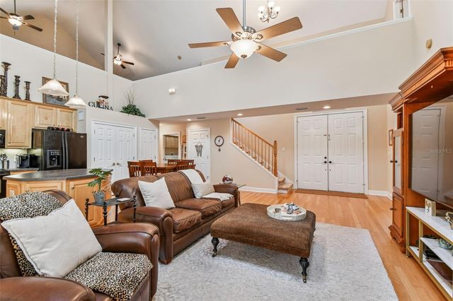 12715 LINDA DRIVE, Tampa, FL 33612