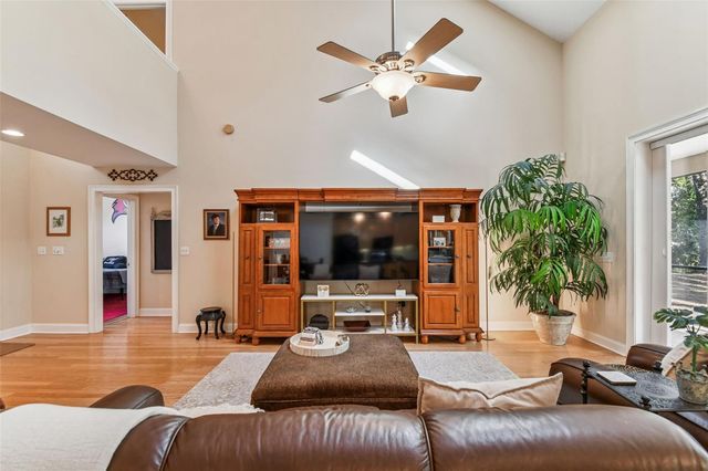 12715 LINDA DRIVE, Tampa, FL 33612