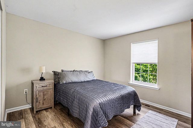 1105 SUN VALLEY DR, Royersford, PA 19468