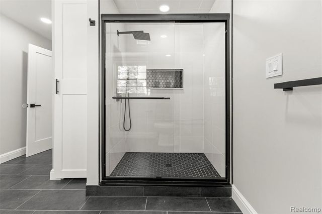 3158 Lafayette Drive, Trenton, MI 48183