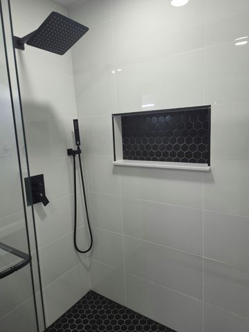 3158 Lafayette Drive, Trenton, MI 48183