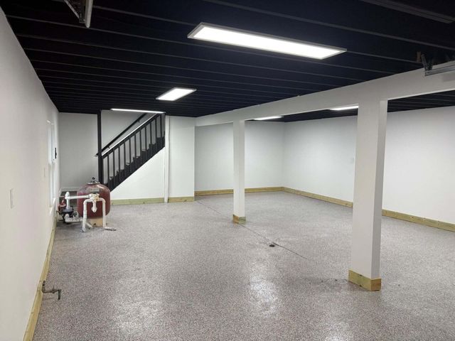 3158 Lafayette Drive, Trenton, MI 48183