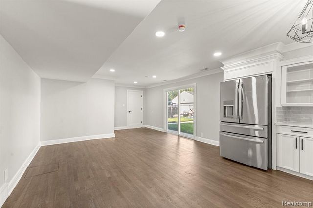 3158 Lafayette Drive, Trenton, MI 48183