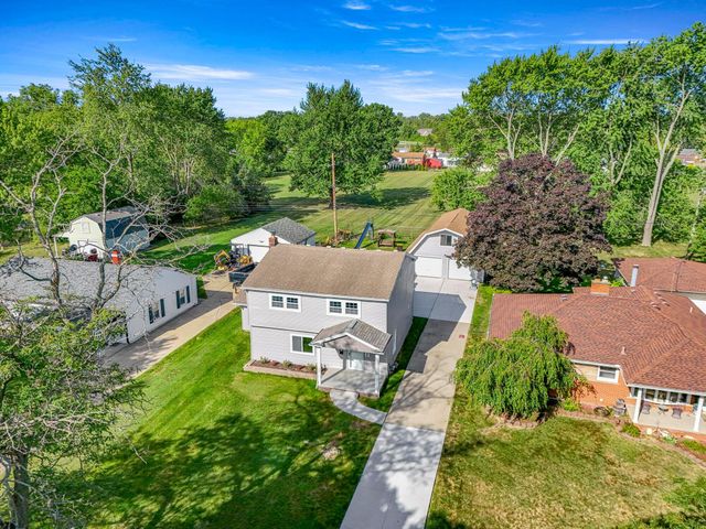 3158 Lafayette Drive, Trenton, MI 48183