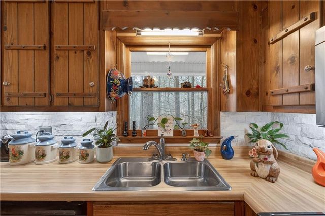 645 Davis Road, Hiram, GA 30141