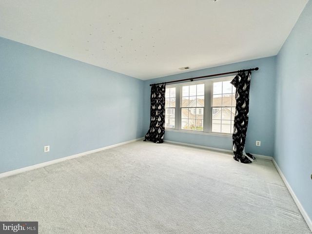 41 MAIDENHEAD RD, Princeton, NJ 08540