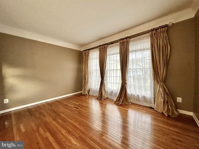 41 MAIDENHEAD RD, Princeton, NJ 08540