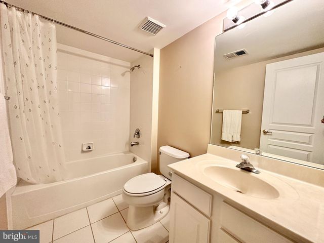 41 MAIDENHEAD RD, Princeton, NJ 08540