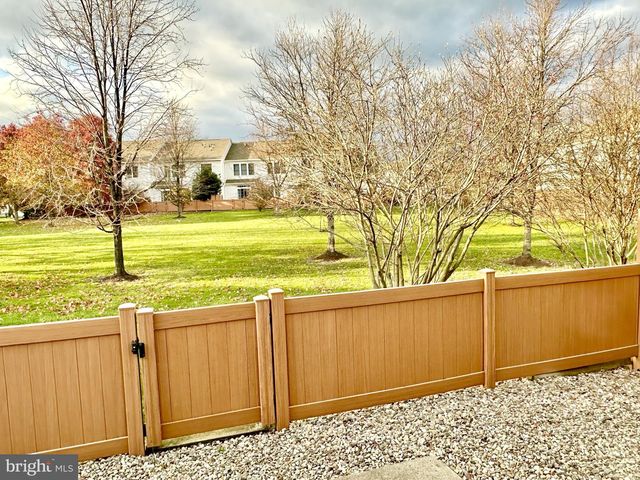 41 MAIDENHEAD RD, Princeton, NJ 08540