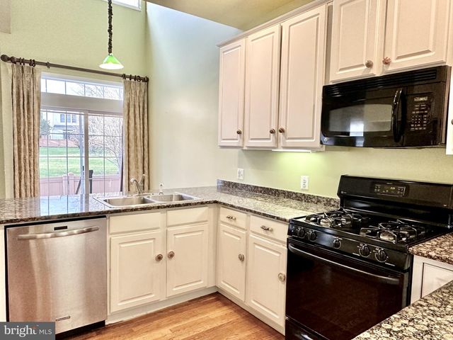 41 MAIDENHEAD RD, Princeton, NJ 08540