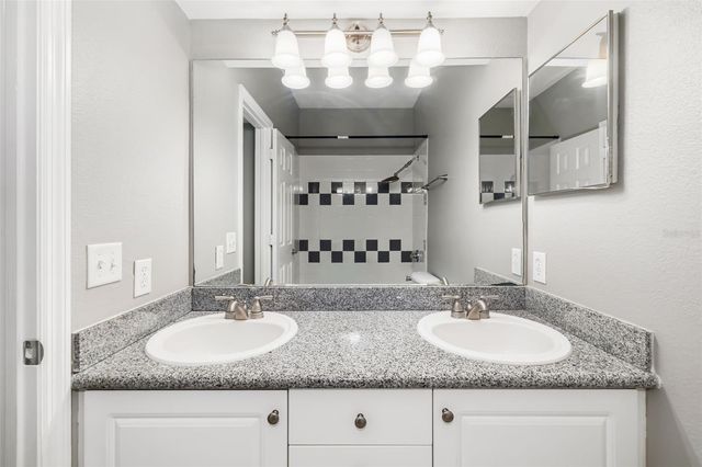 7653 PLANTATION CIRCLE, Bradenton, FL 34201