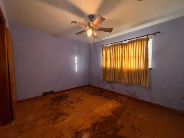 1901 N Faulkner Street, Pampa, TX 79065