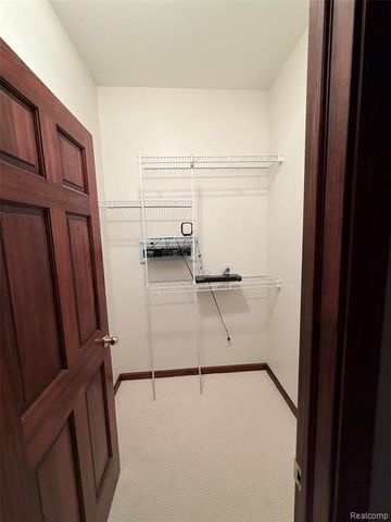 1143 Brewster Road, Rochester, MI 48306