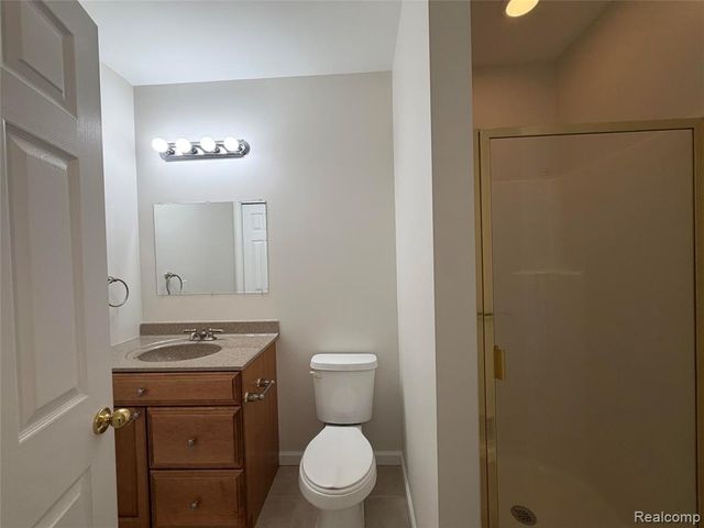 1143 Brewster Road, Rochester, MI 48306