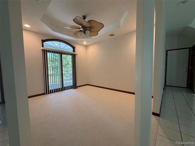 1143 Brewster Road, Rochester, MI 48306