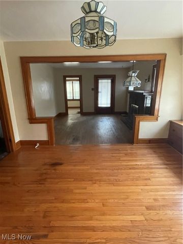 218 Canton Road, Ellet, OH 44312