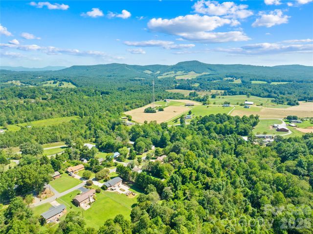 184 Hillsdale Lane, Taylorsville, NC 28681