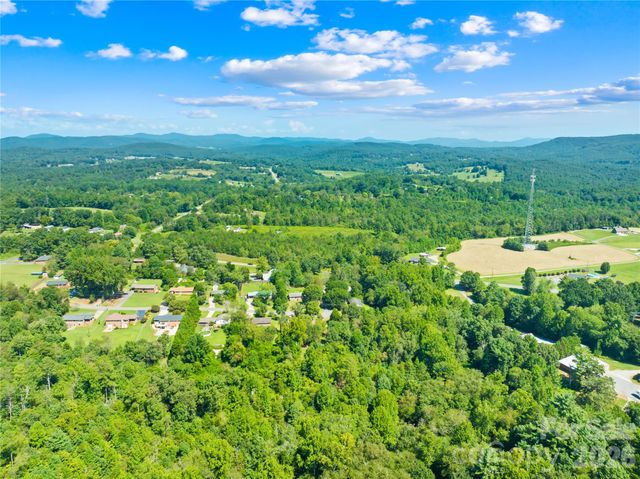 184 Hillsdale Lane, Taylorsville, NC 28681