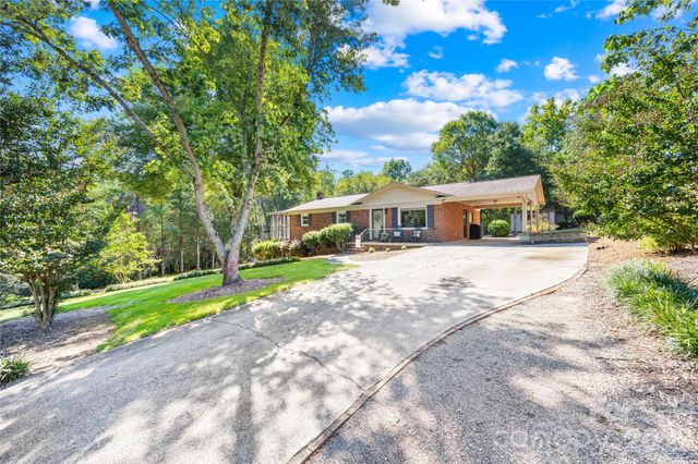 184 Hillsdale Lane, Taylorsville, NC 28681