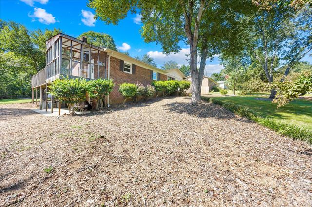 184 Hillsdale Lane, Taylorsville, NC 28681