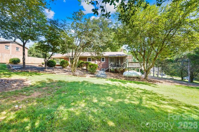 184 Hillsdale Lane, Taylorsville, NC 28681
