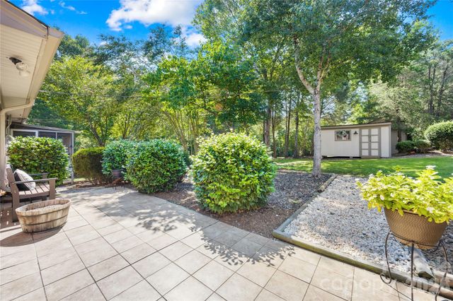 184 Hillsdale Lane, Taylorsville, NC 28681