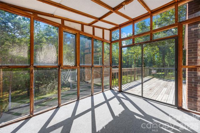 184 Hillsdale Lane, Taylorsville, NC 28681