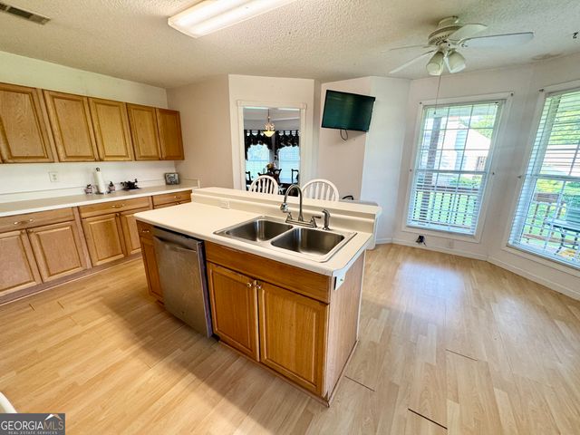 325 Overland Way, Gray, GA 31032