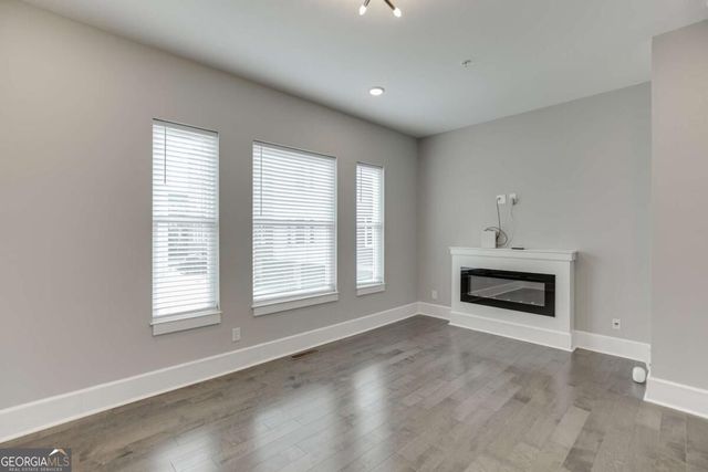 456 Parkway Drive NE 6, Atlanta, GA 30308