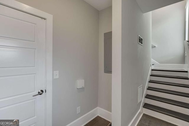 456 Parkway Drive NE 6, Atlanta, GA 30308