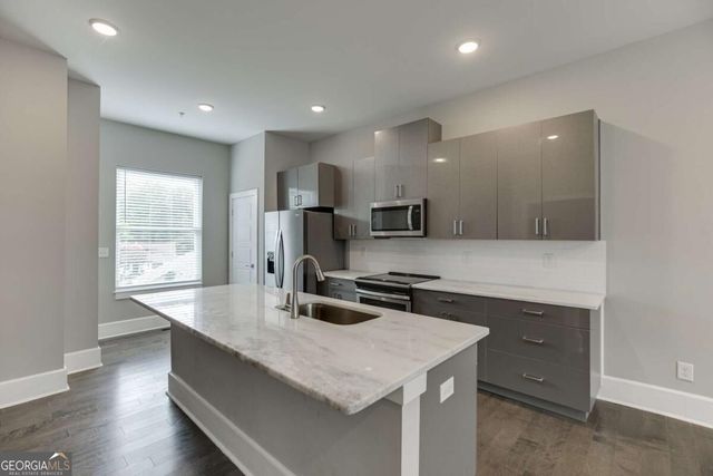 456 Parkway Drive NE 6, Atlanta, GA 30308