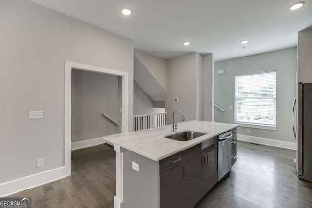 456 Parkway Drive NE 6, Atlanta, GA 30308