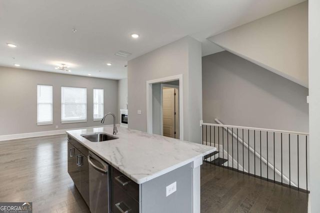 456 Parkway Drive NE 6, Atlanta, GA 30308