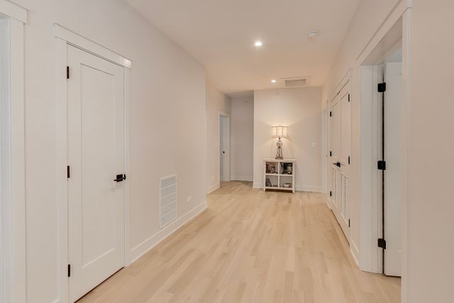 7300 Ponto Court, Morton Grove, IL 60053